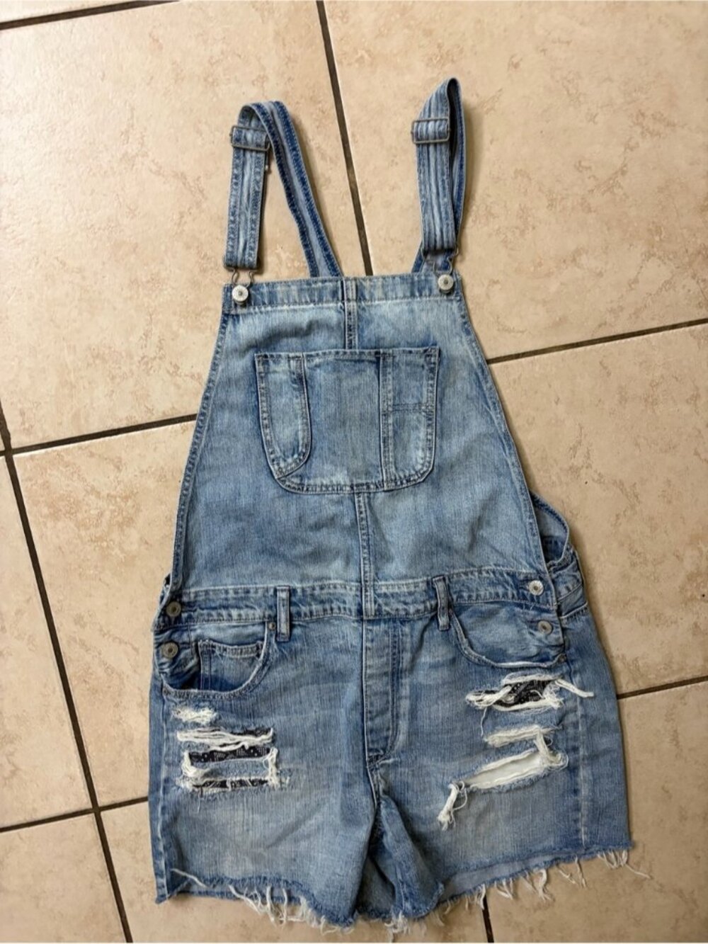 American Eagle Outfitters Light Blue Distressed Denim Short Overalls